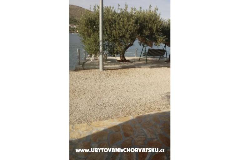 Apartmaji Ena i Lora – foto 6