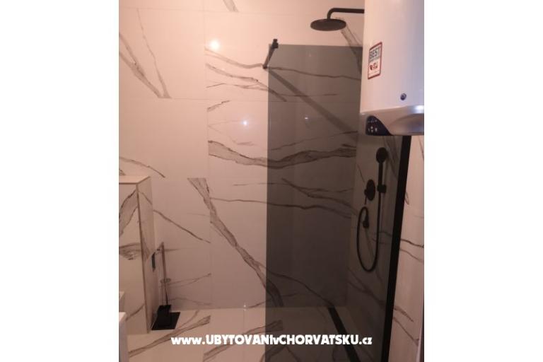 Apartmaji SEA STAR – foto 14