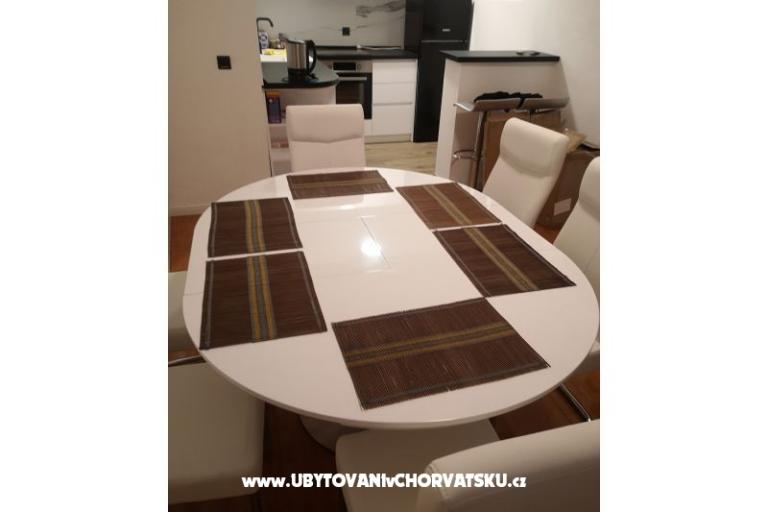 Apartmaji SEA STAR – foto 17