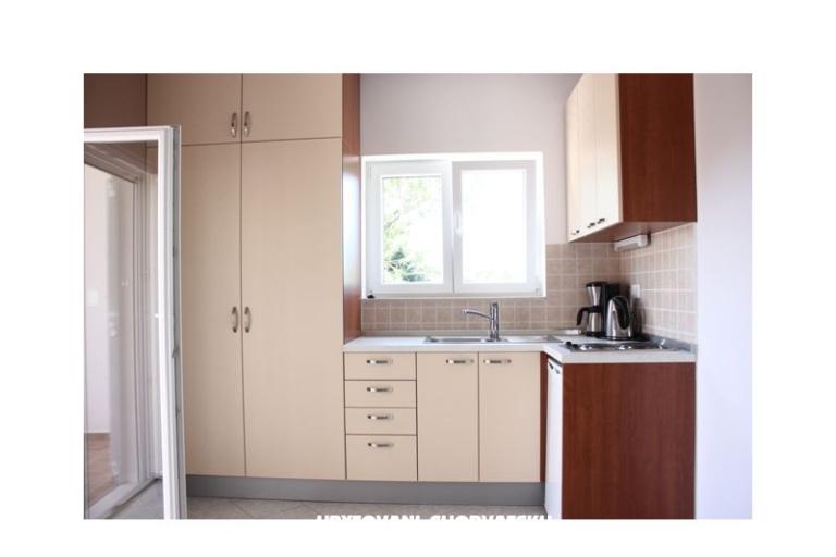Apartmaji Villa Korina – foto 3