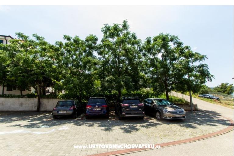 Apartma Zaboric Terrace – foto 14