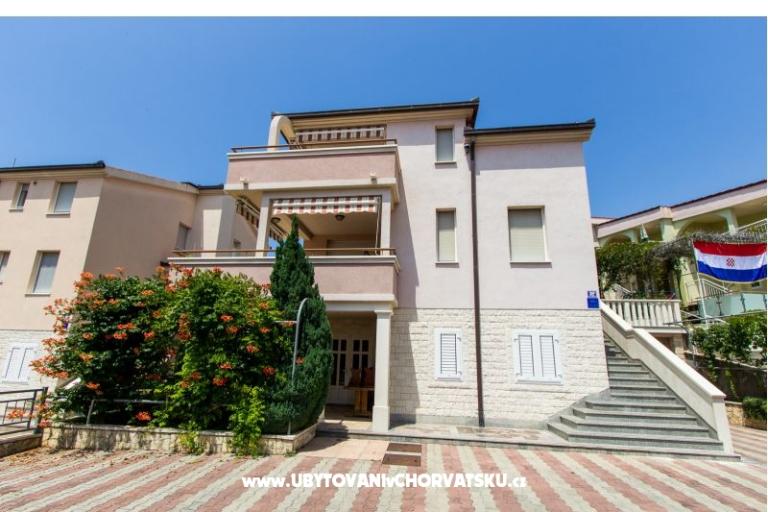 Apartma Zaboric Terrace – foto 3
