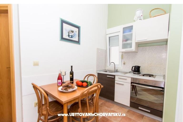 Apartma Zaboric Terrace – foto 8