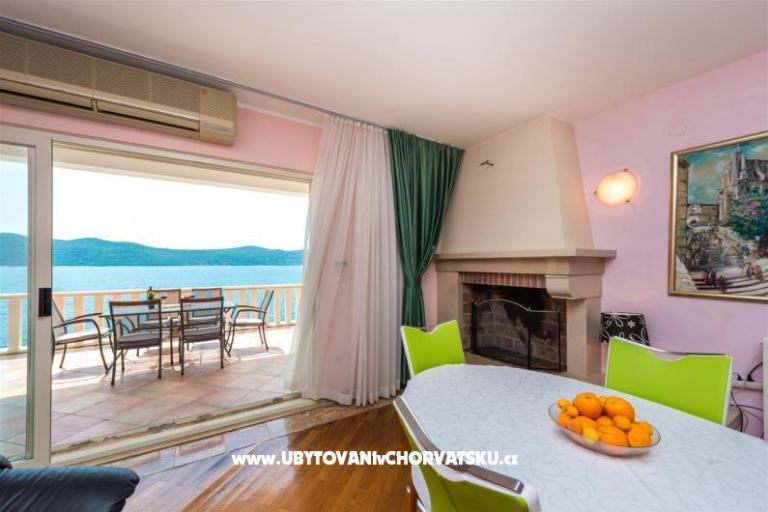 Villa Ratac Beach Apartmaji – foto 7