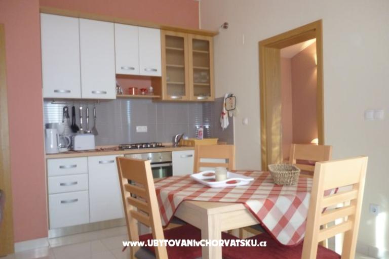 Apartmaji Matea – foto 9