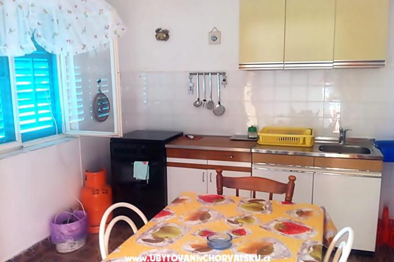 Apartmaji Mate – foto 9