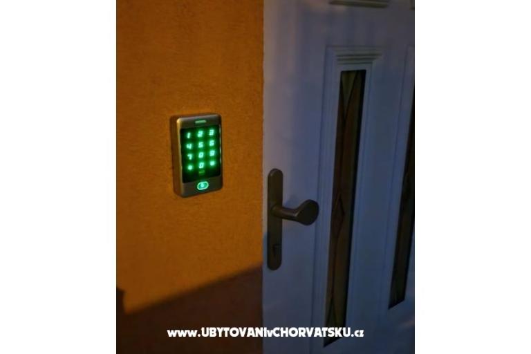 Apartma Ane – foto 10