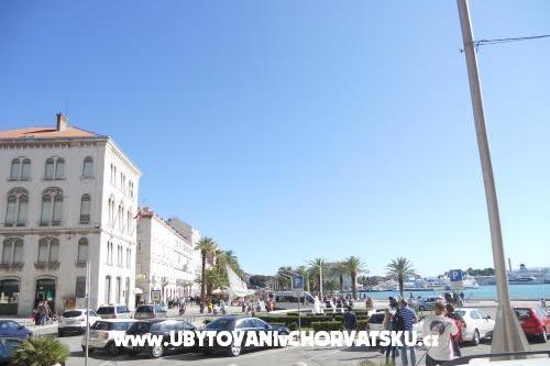 Apartma Sunny Split Lana – foto 12