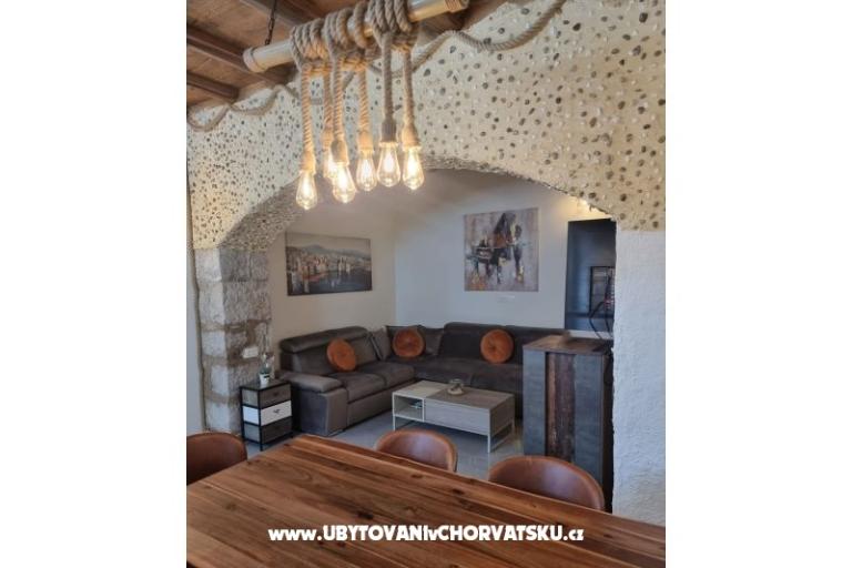 Apartmaji Martini and Arch Bacvice – foto 11