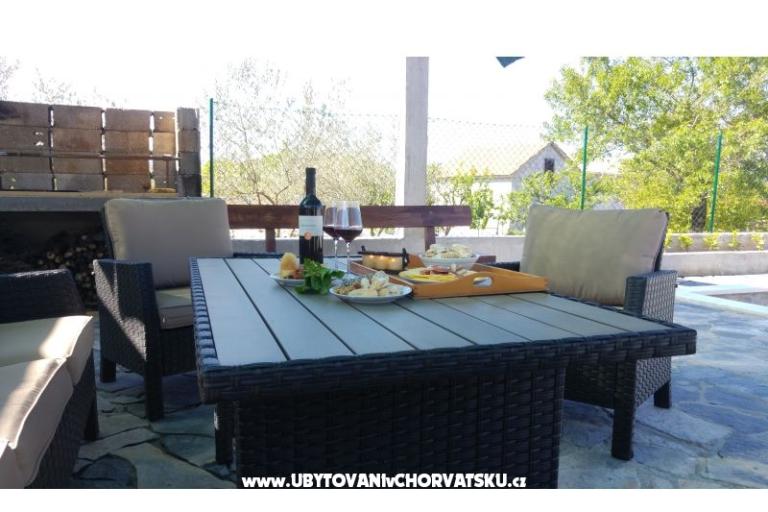 Countryside house z bazenom – foto 15