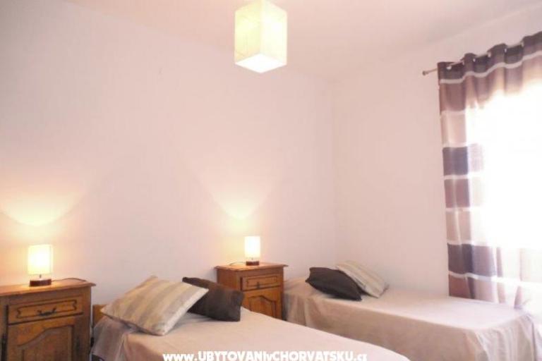 Tomo Božinović- Apartmaji – foto 8