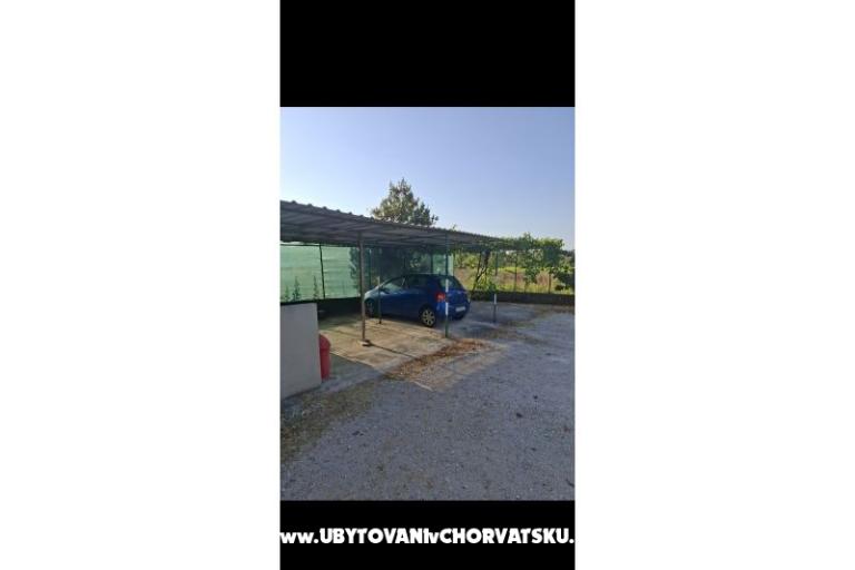 Apartmaji Kamelia – foto 3