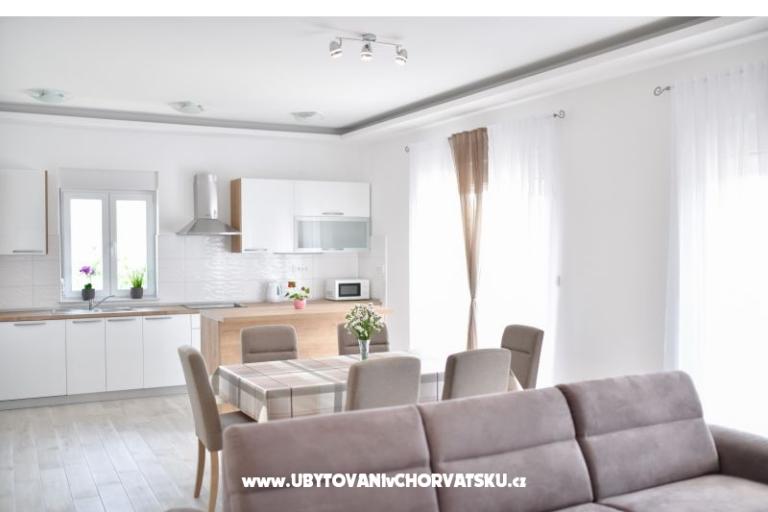  Apartmaji J – foto 13