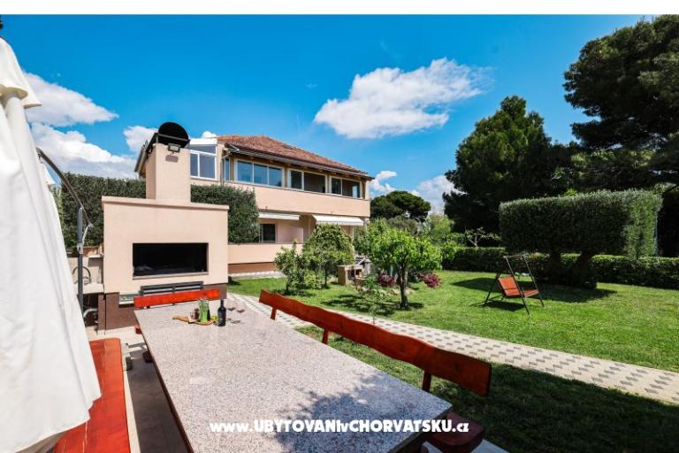 Apartmaji Becky – foto 15