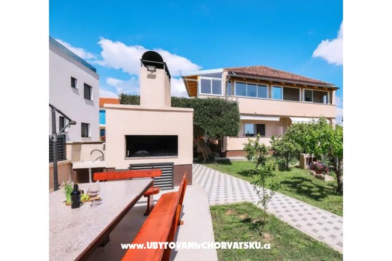 Apartmaji Becky – foto 30