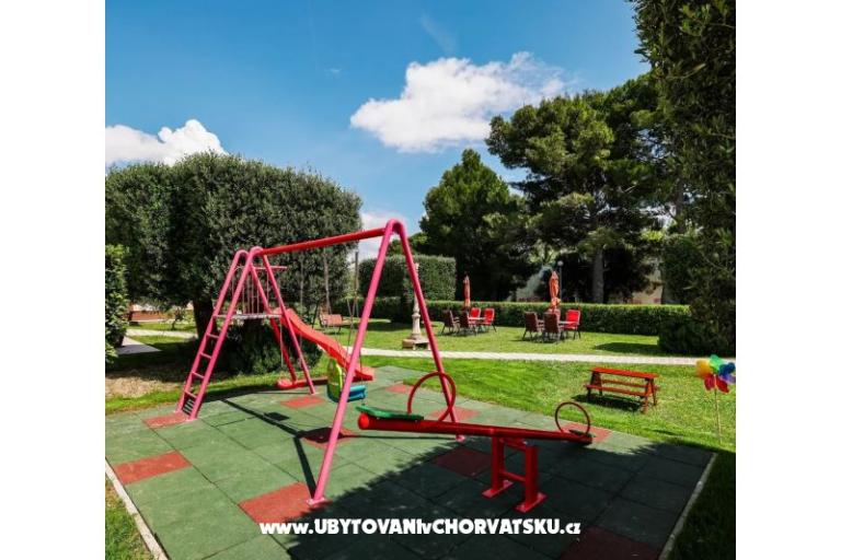 Apartmaji Becky – foto 36