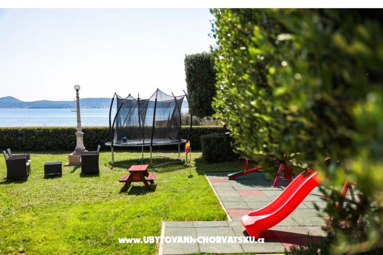Apartmaji Becky – foto 8