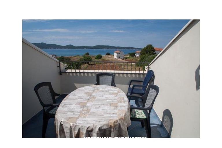 Apartmaji Elvis – foto 8