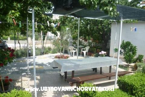 Apartmaji Grginović – foto 6