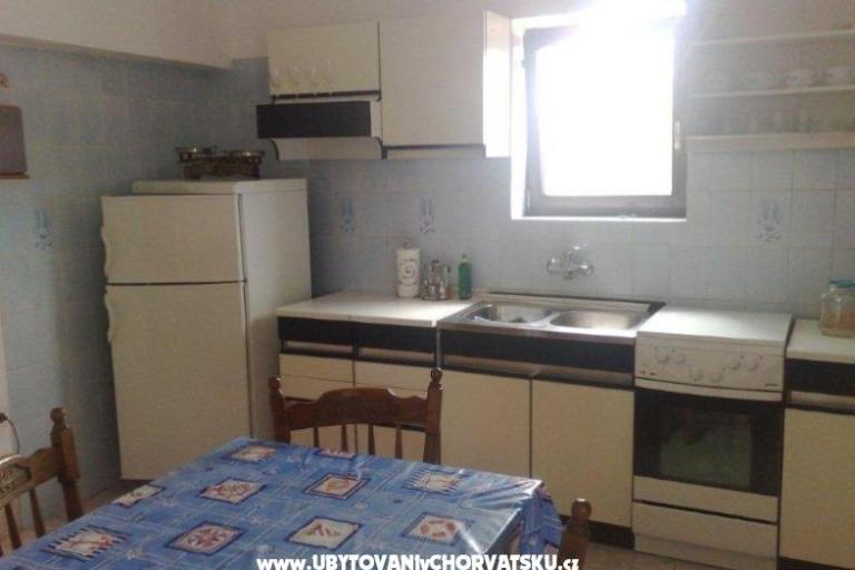 Apartmaji Helsa – foto 6