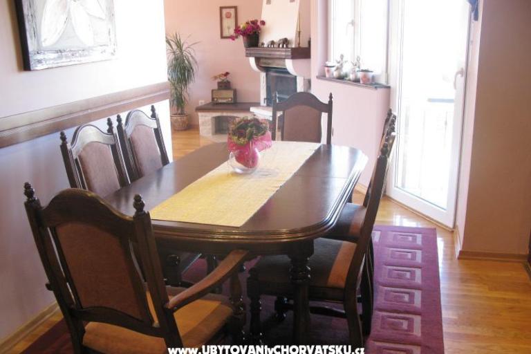 Apartmaji Ive – foto 9
