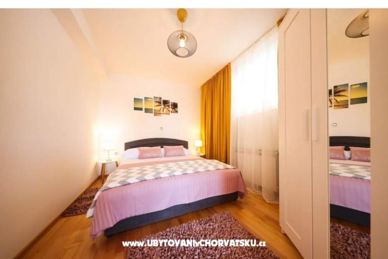 Apartma ANAI with private  pool – foto 6