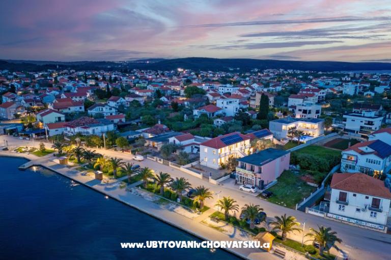 Design Apartmaji Dijan – foto 3