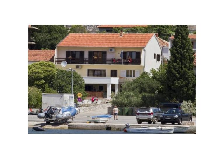 Apartmaji Gomilica – foto 13