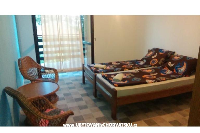 Apartmaji Gomilica – foto 6