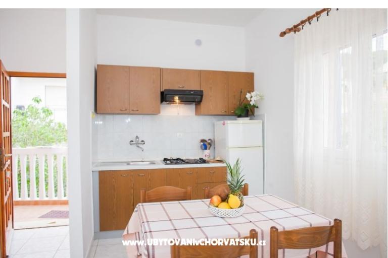 Apartmaji Barbara Tisno – foto 16