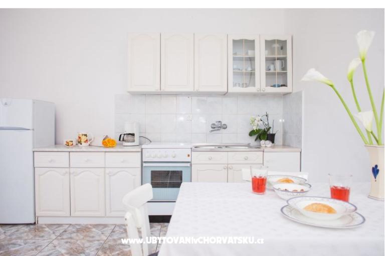 Apartmaji Barbara Tisno – foto 3