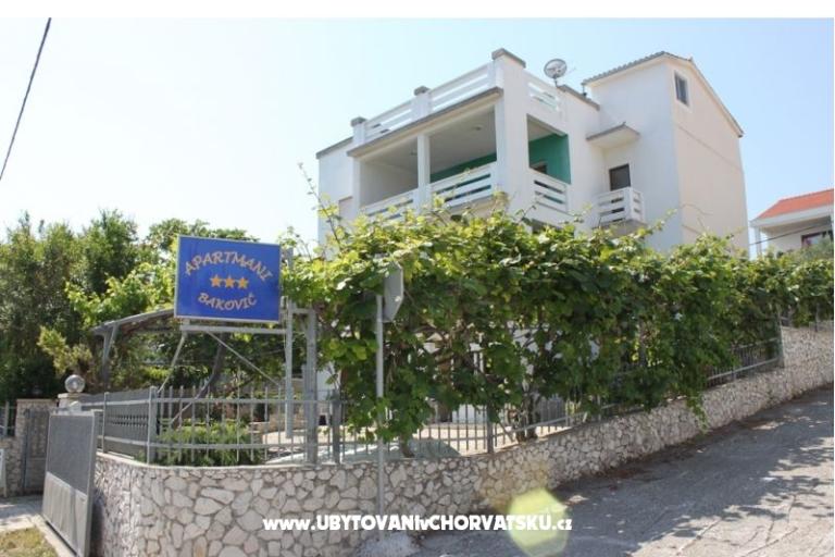 Baković - na plaži – foto 3
