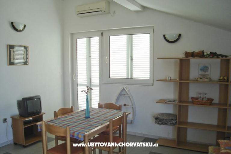 Apartmaji Jelena – foto 8