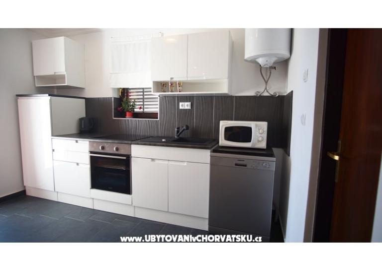 Apartmaji Laura – foto 12