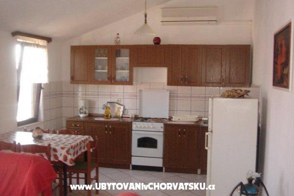 Apartmaji Mihovilovic – foto 11