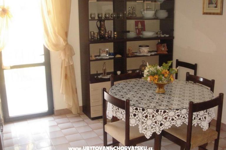 Apartmaji Mihovilovic – foto 14