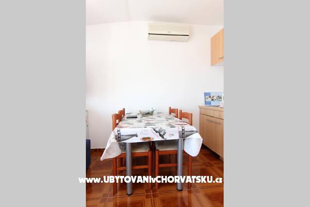 Apartmaji Okrug Gornji – foto 4