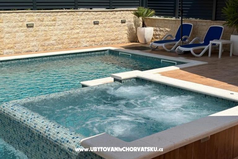 Apartmaji Villa Peky – foto 2