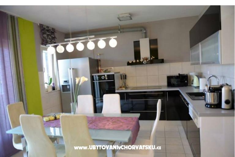 Apartmaji Rubelj – foto 12