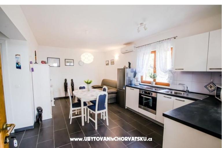 Apartmaji Toni Ljubljeva – foto 11