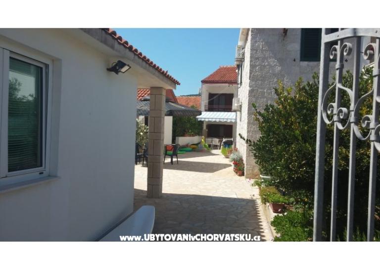 Apartmaji Tri palme – foto 11
