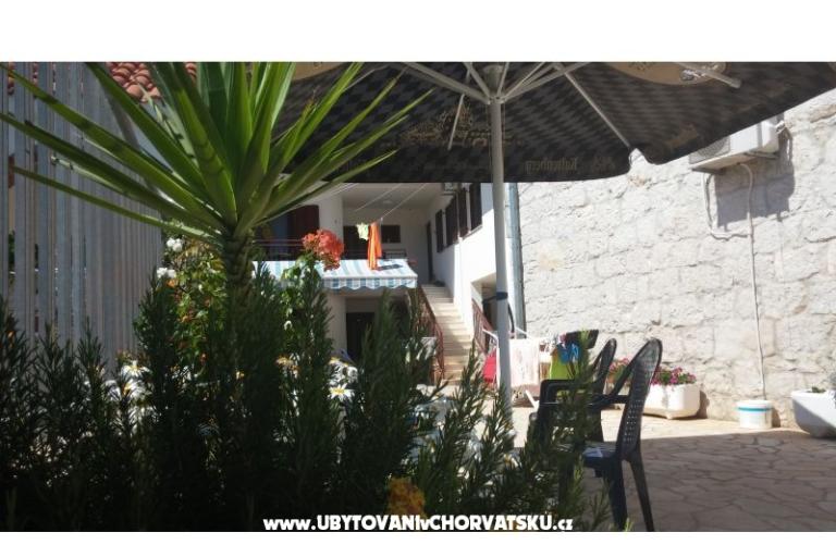 Apartmaji Tri palme – foto 12
