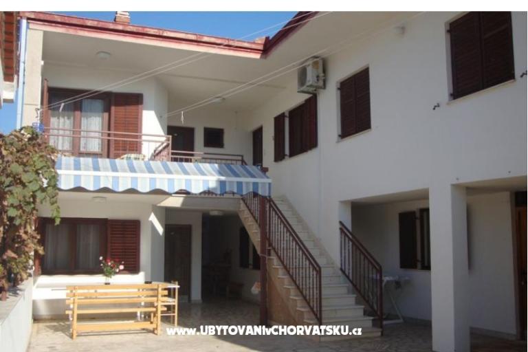 Apartmaji Tri palme – foto 14