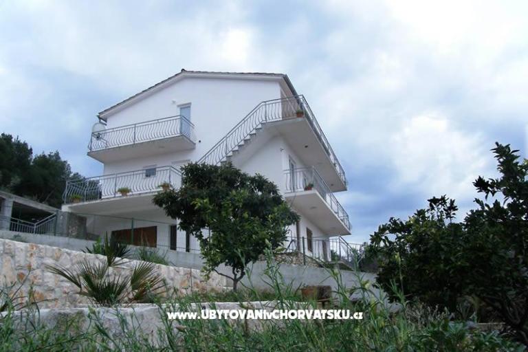 Apartmaji Arbanija – foto 2