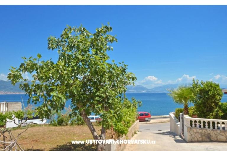 Apartma Petra Arbanija – foto 16