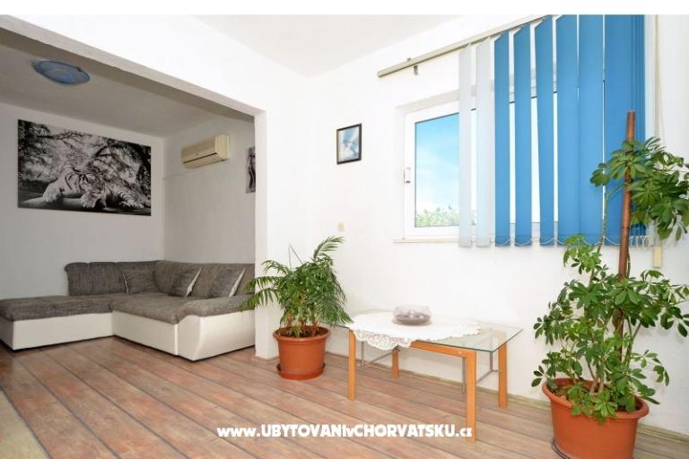 Apartma Petra Arbanija – foto 2