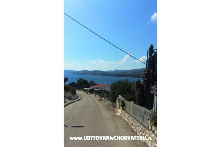 Družinski apartma Okrug Donji – foto 4