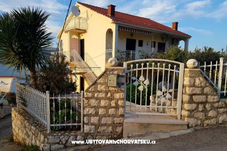 Družinski apartma Okrug Donji – foto 8