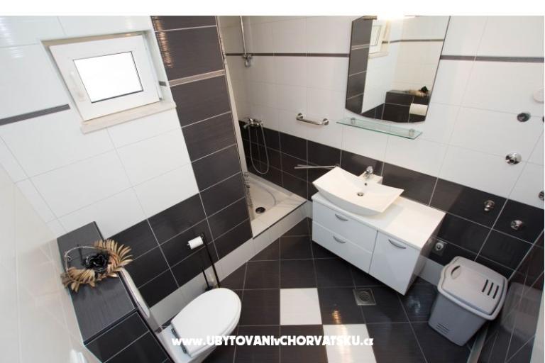 Apartmaji Anamaria – foto 6