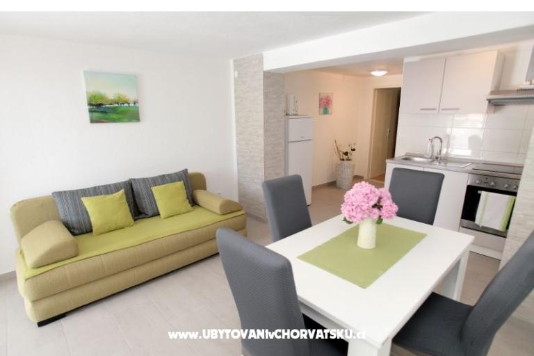 Apartmaji Carmen – foto 11